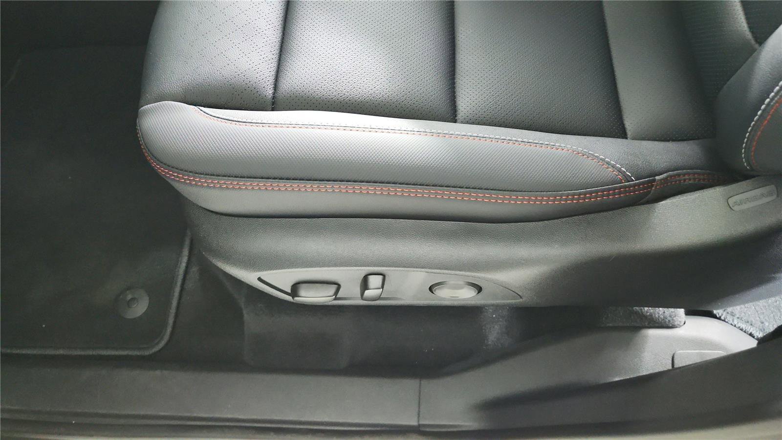 New 2026 Chevrolet Traverse RS AWD/4WD image 11