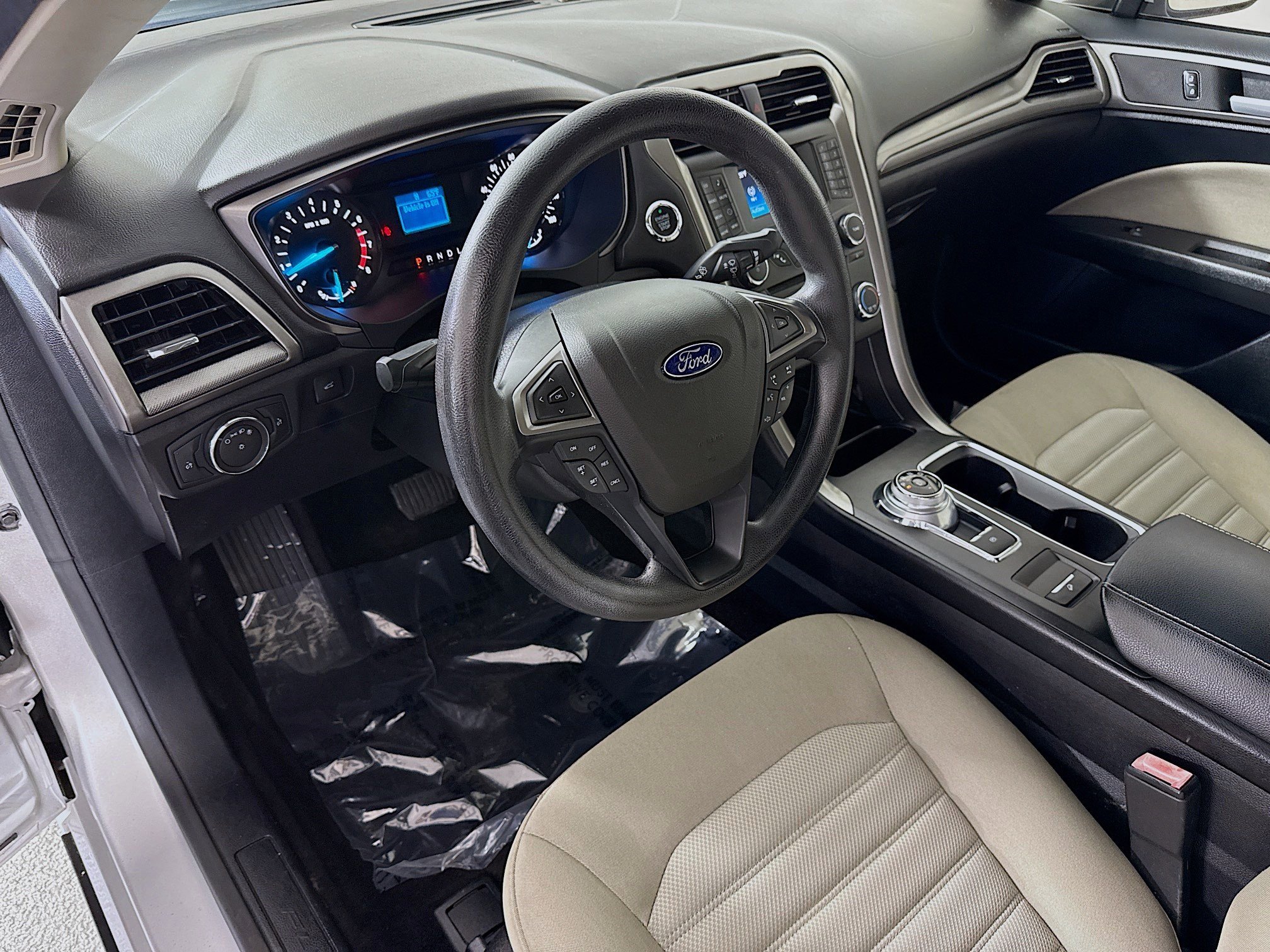 Used 2017 Ford Fusion S image 23