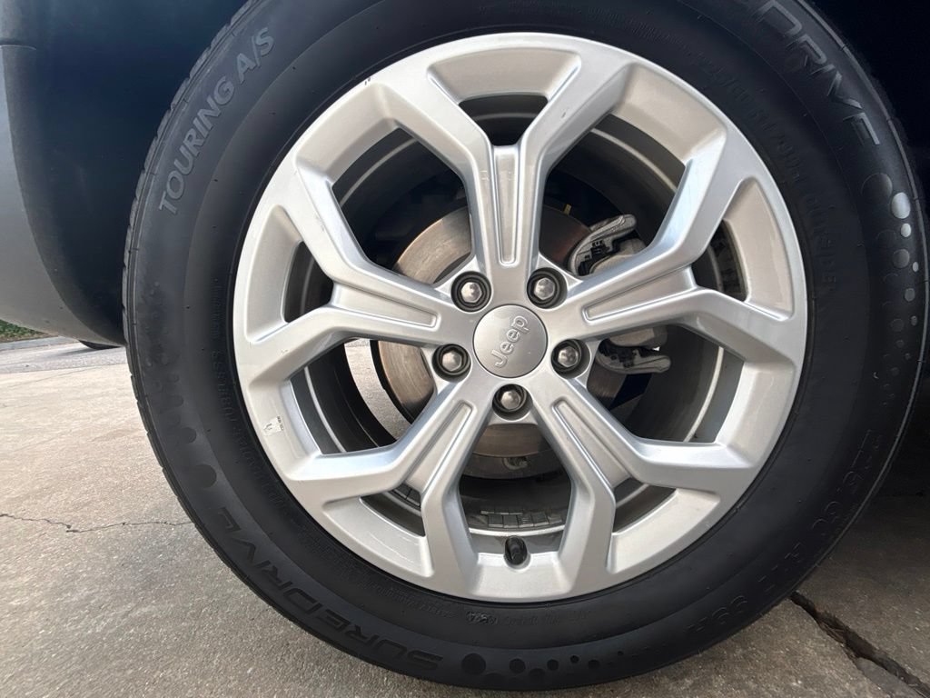 Used 2024 Jeep Compass Latitude AWD/4WD image 26