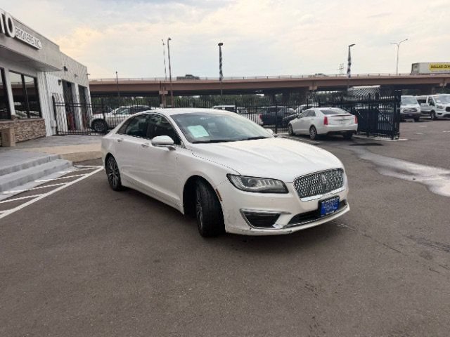 Used 2017 Lincoln MKZ Premiere FWD image 14