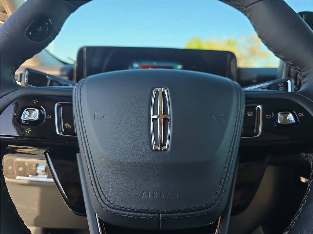 New 2026 Lincoln Aviator AWD image 21