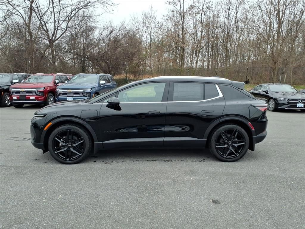 New 2026 Chevrolet Equinox EV LT image 6