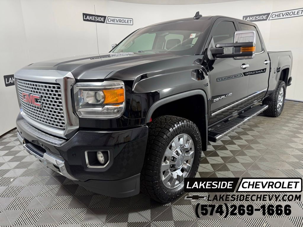 Used 2016 GMC Sierra 2500 Denali image 1