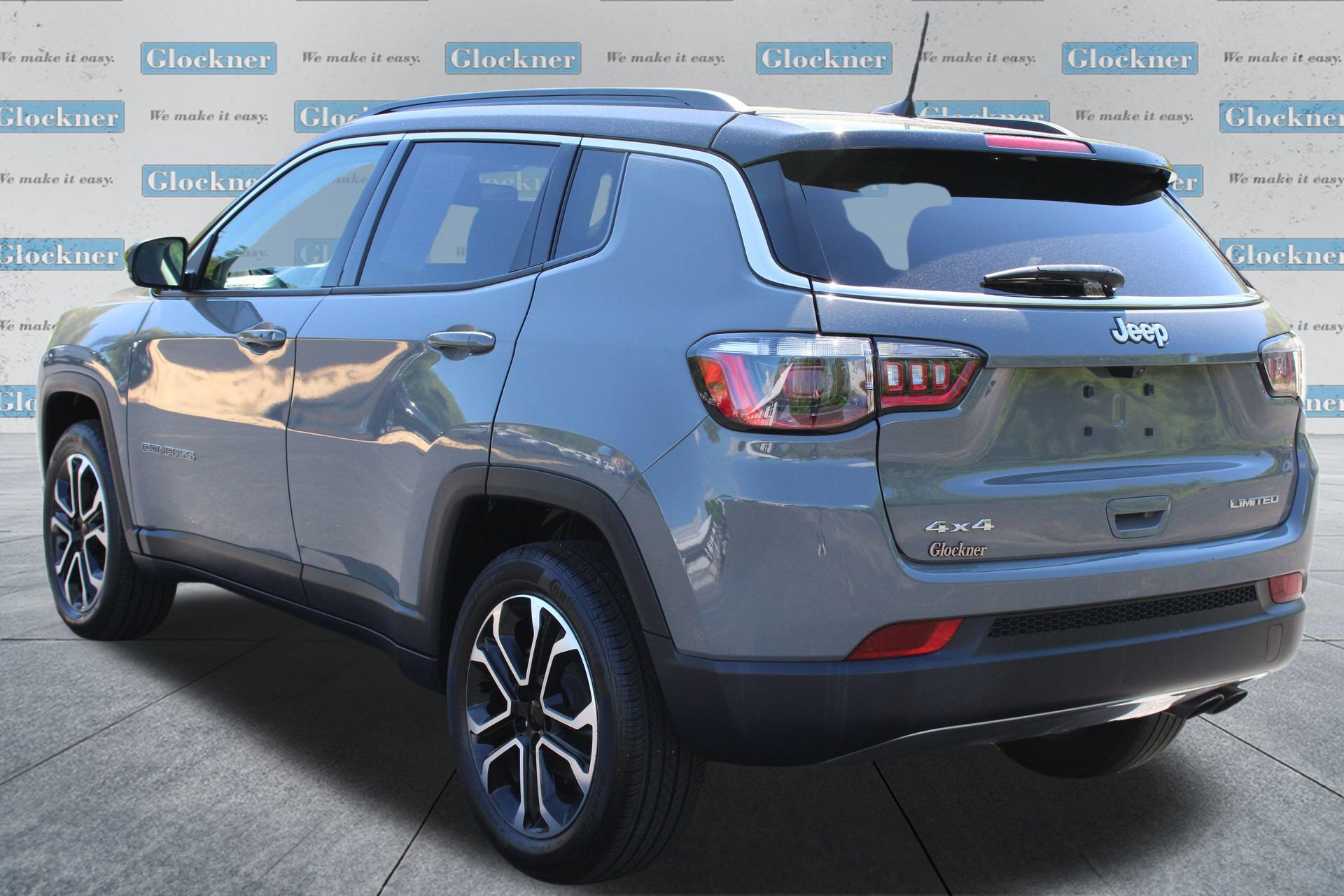 Used 2022 Jeep Compass Limited AWD/4WD image 8