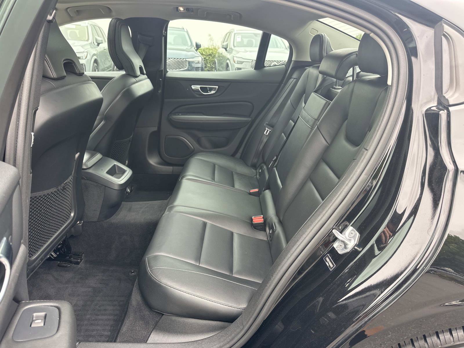 Used 2019 Volvo S60 T5 Momentum w/ Premium Package image 21