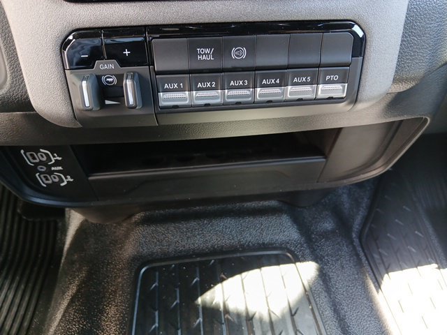 New 2027 RAM 4500 Tradesman w/ Chrome Appearance Group AWD/4WD image 37