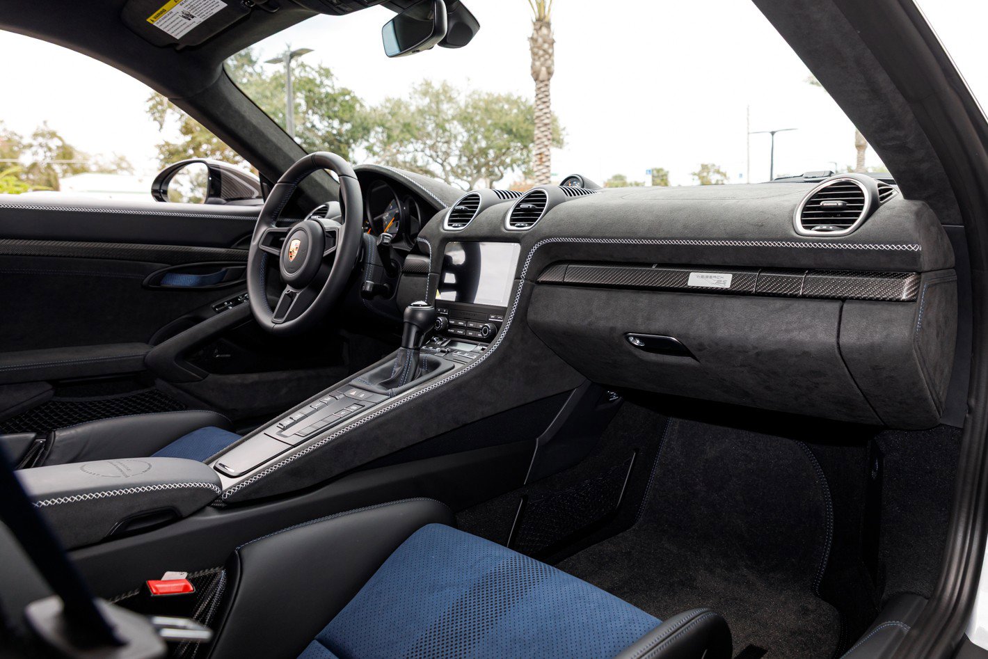 Used 2025 Porsche 718 Cayman GT4 RS image 45