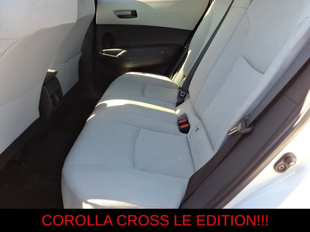 Used 2023 Toyota Corolla Cross LE w/ Moonroof Package image 13