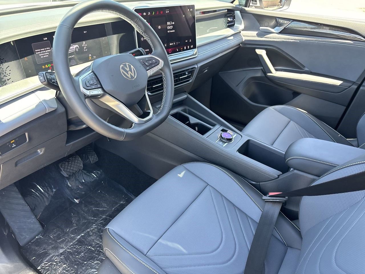 New 2026 Volkswagen Tiguan SE FWD image 14