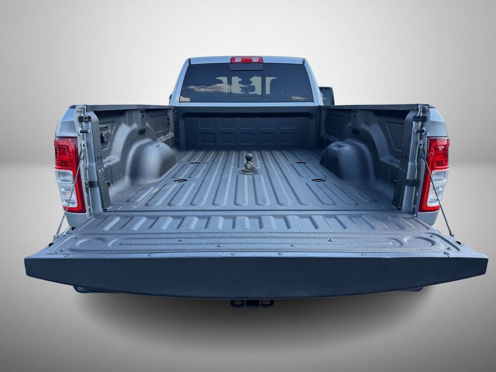 Used 2022 RAM 3500 Tradesman AWD/4WD image 10