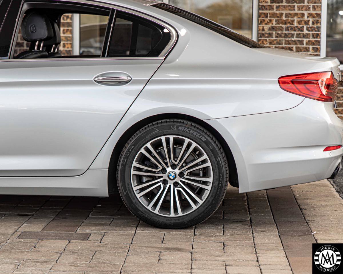 Used 2018 BMW 530i xDrive w/ Premium Package AWD/4WD image 25