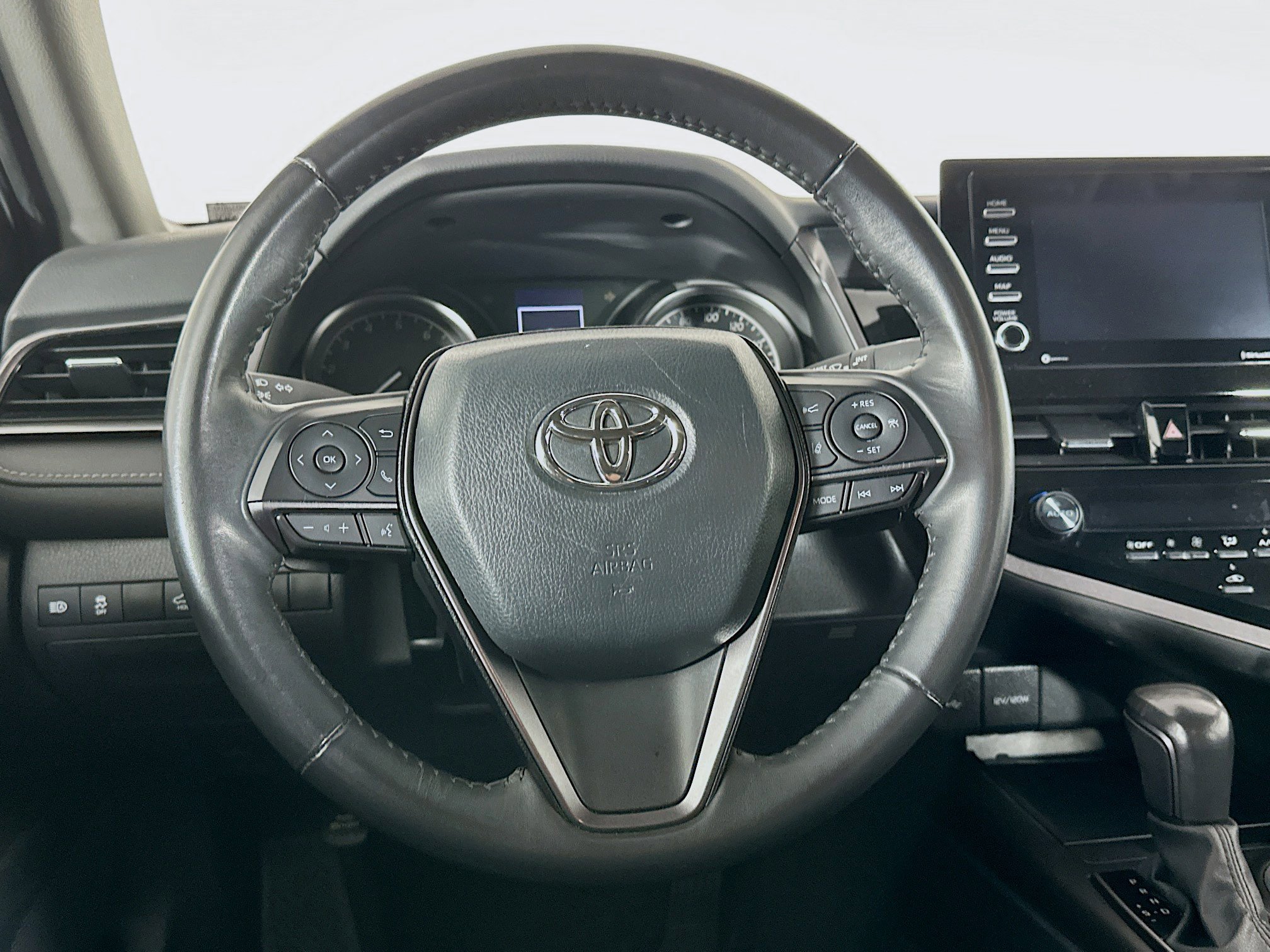Used 2024 Toyota Camry SE image 17