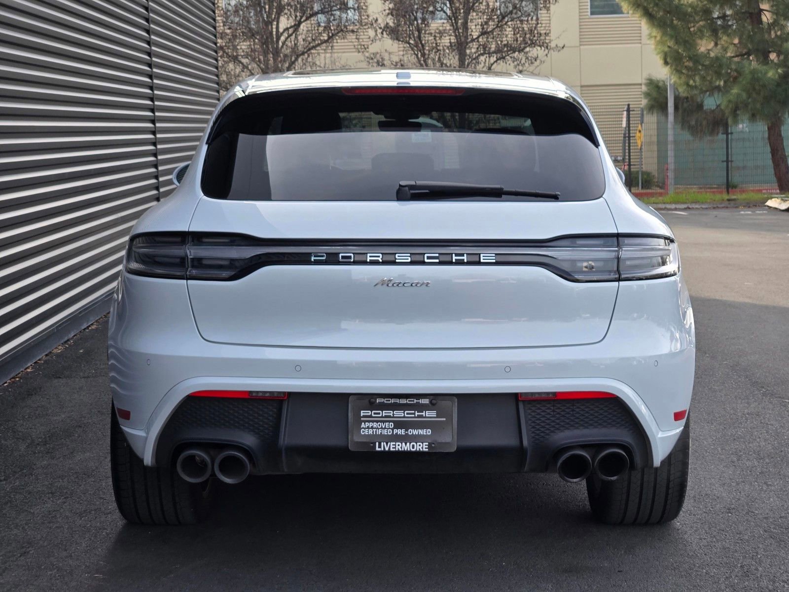 Used 2025 Porsche Macan AWD/4WD image 6