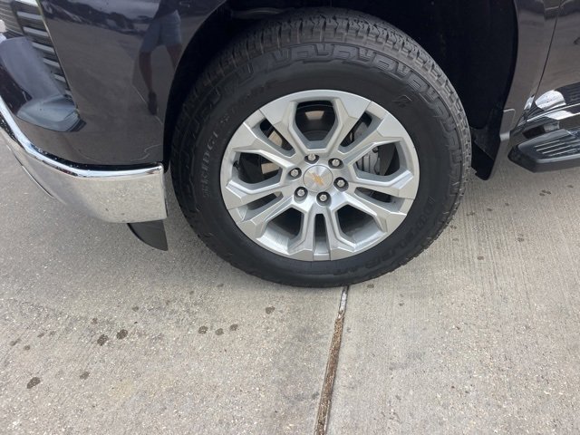 Used 2024 Chevrolet Silverado 1500 LTZ w/ LTZ Convenience Package II image 37