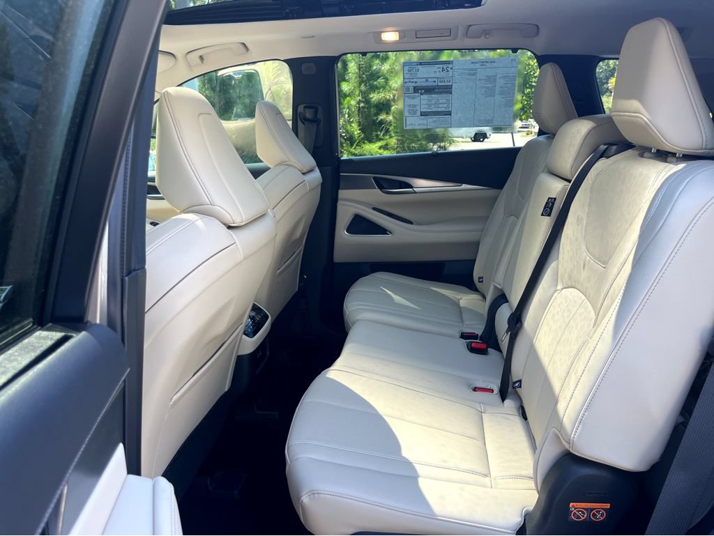 New 2025 INFINITI QX60 Luxe w/ Lighting Package (N94) FWD image 22