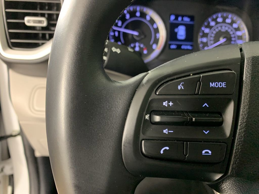 Used 2022 Hyundai Venue SEL image 19