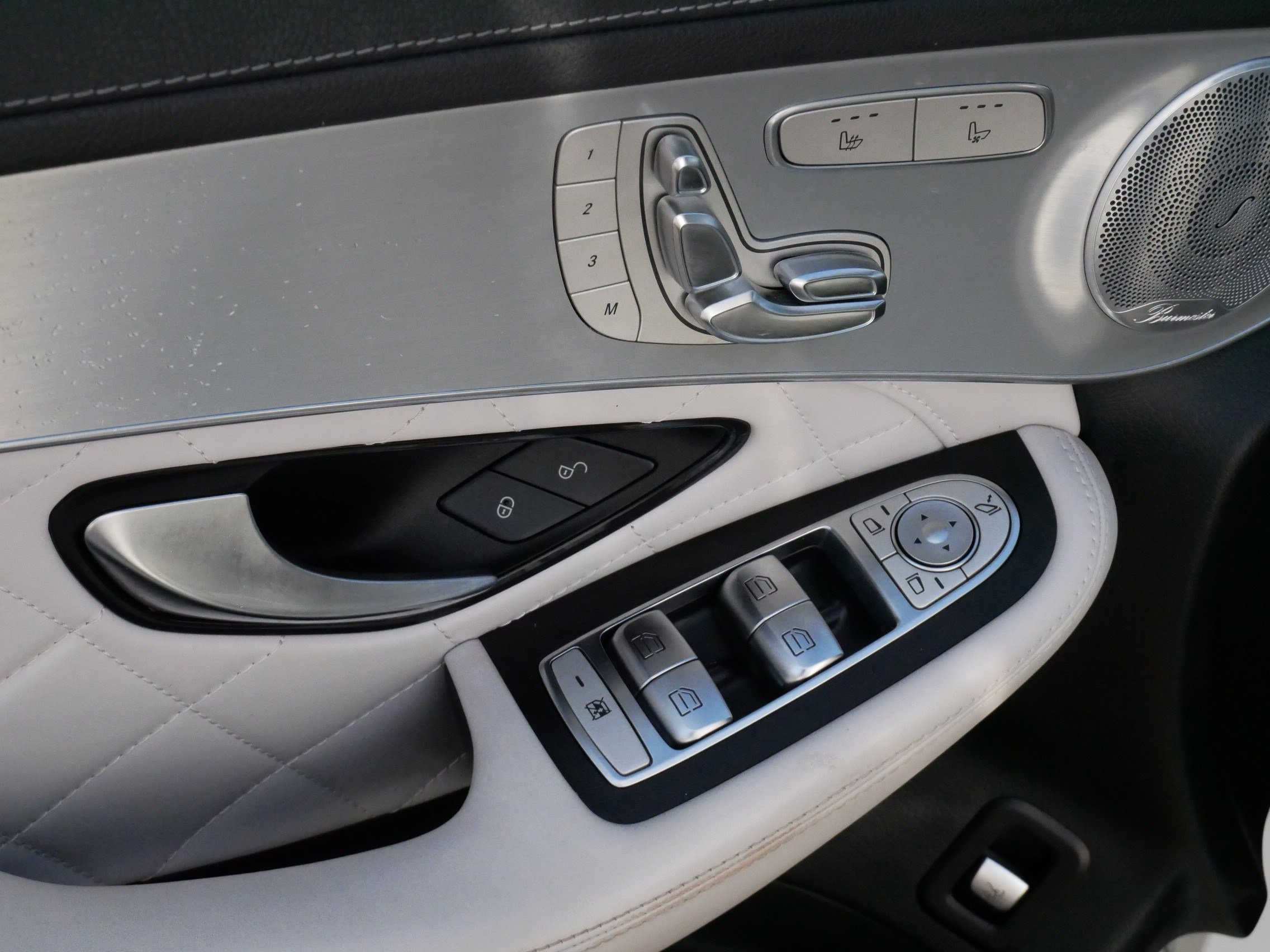 Used 2019 Mercedes-Benz GLC 300 4MATIC image 19