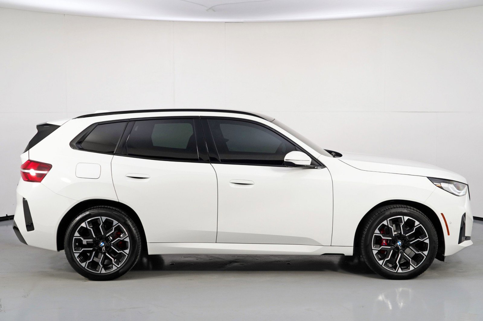 Used 2025 BMW X3 xDrive30i w/ M Sport Package image 52