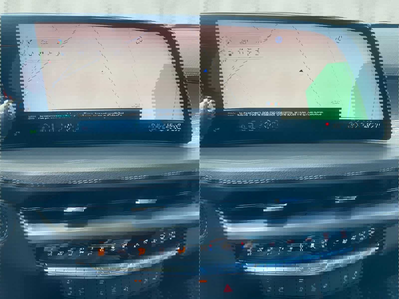 Used 2025 Cadillac XT4 Premium Luxury image 29