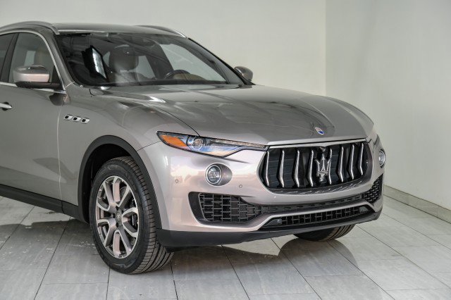 Used 2017 Maserati Levante S image 54