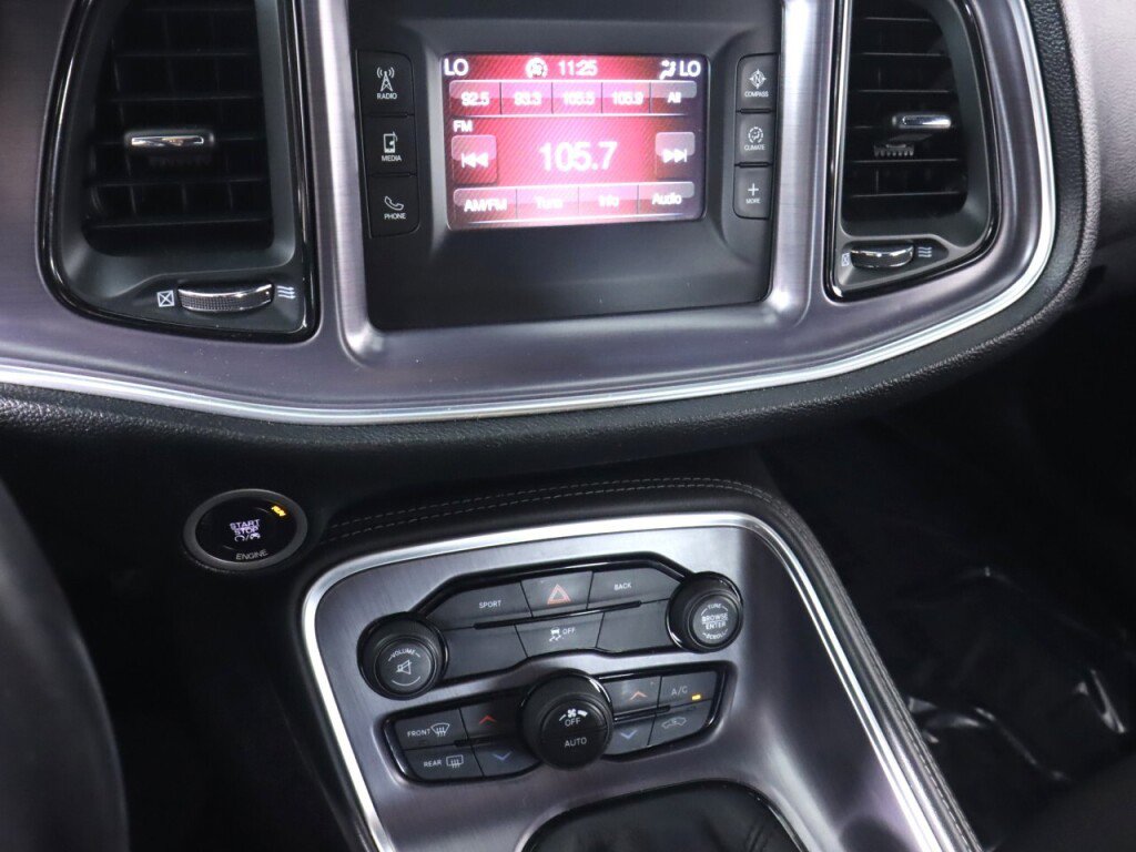 Used 2016 Dodge Challenger R/T RWD image 15