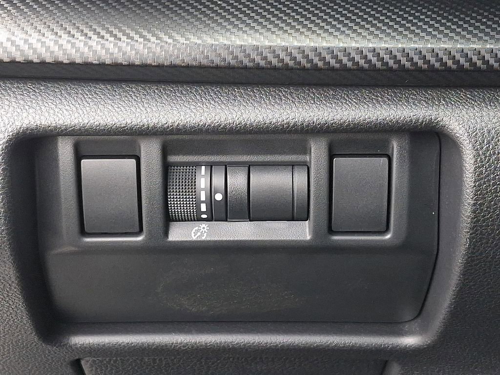 Used 2024 Subaru Crosstrek 2.0i image 23