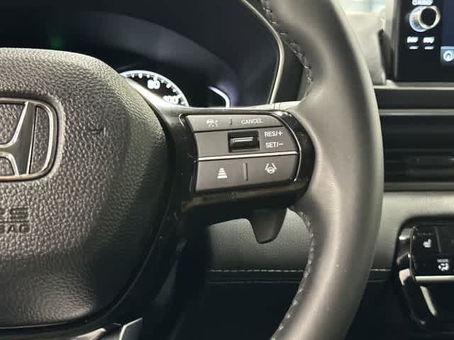Certified 2025 Honda Pilot Touring image 18