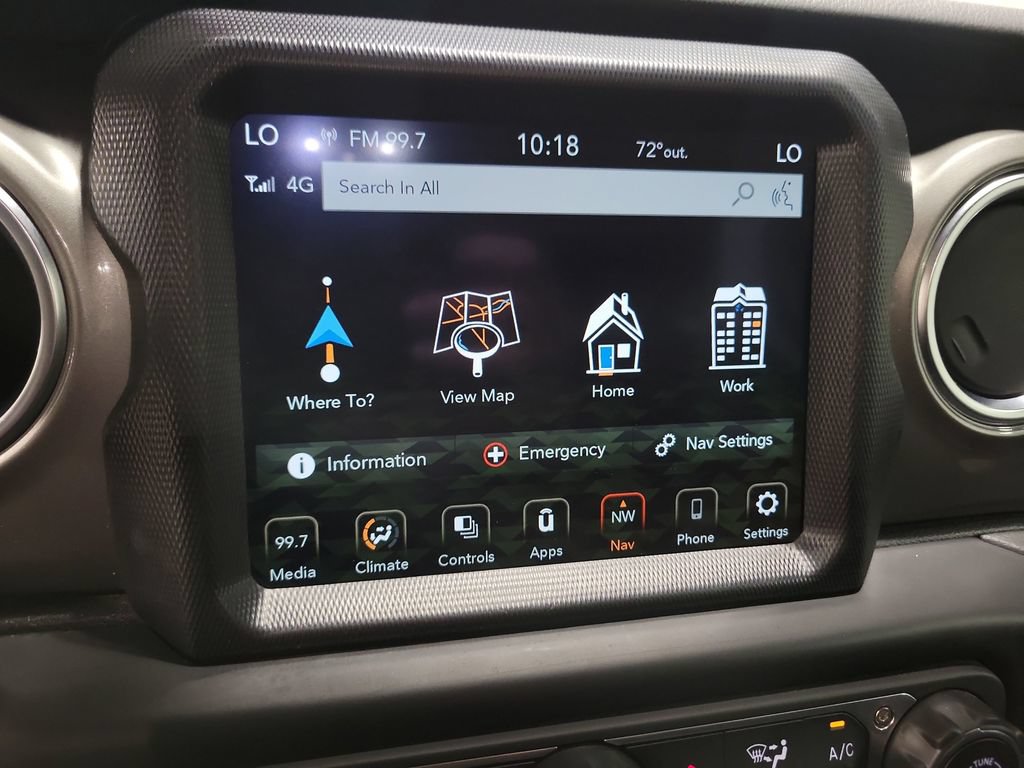 Used 2023 Jeep Wrangler Unlimited Sahara AWD/4WD image 18