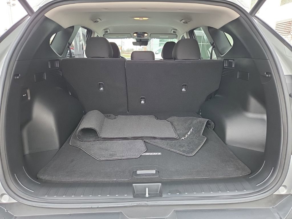 Certified 2023 Hyundai Tucson SEL AWD/4WD image 12