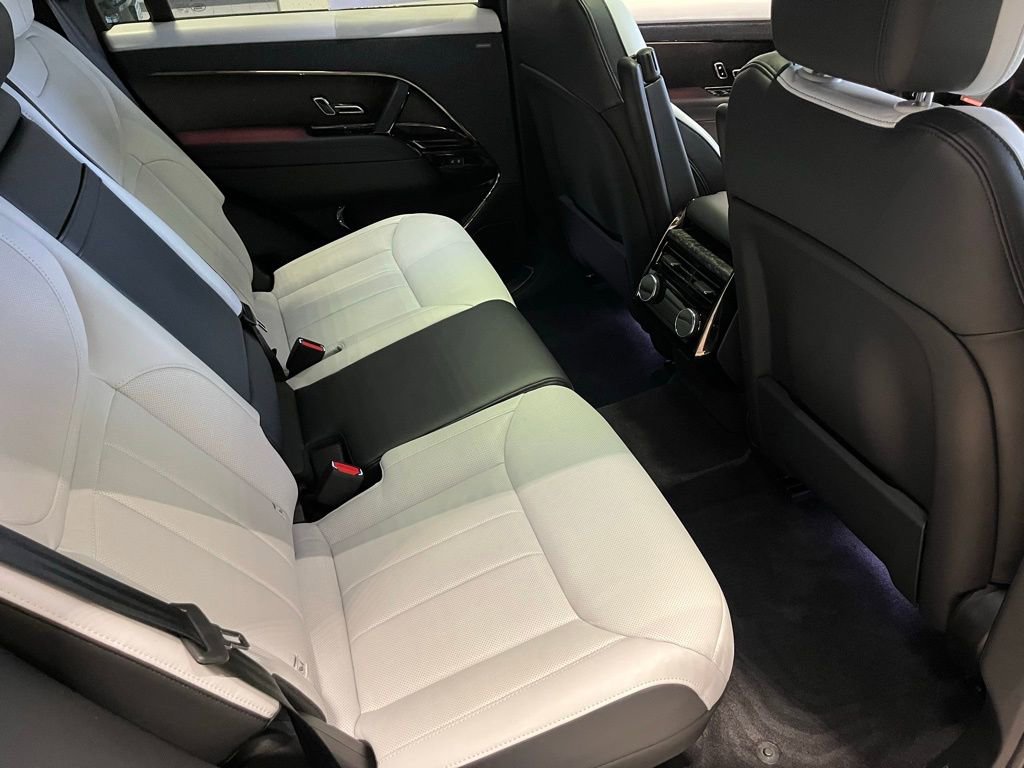 Used 2023 Land Rover Range Rover Sport First Edition image 36