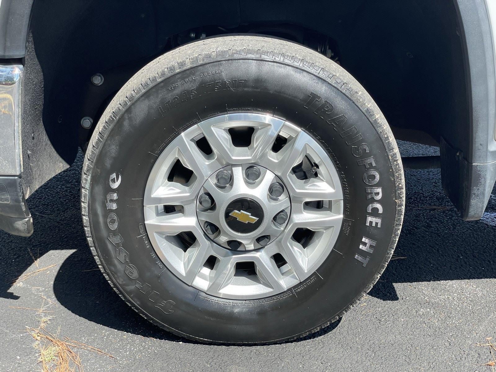 Used 2024 Chevrolet Silverado 2500 LT AWD/4WD image 54