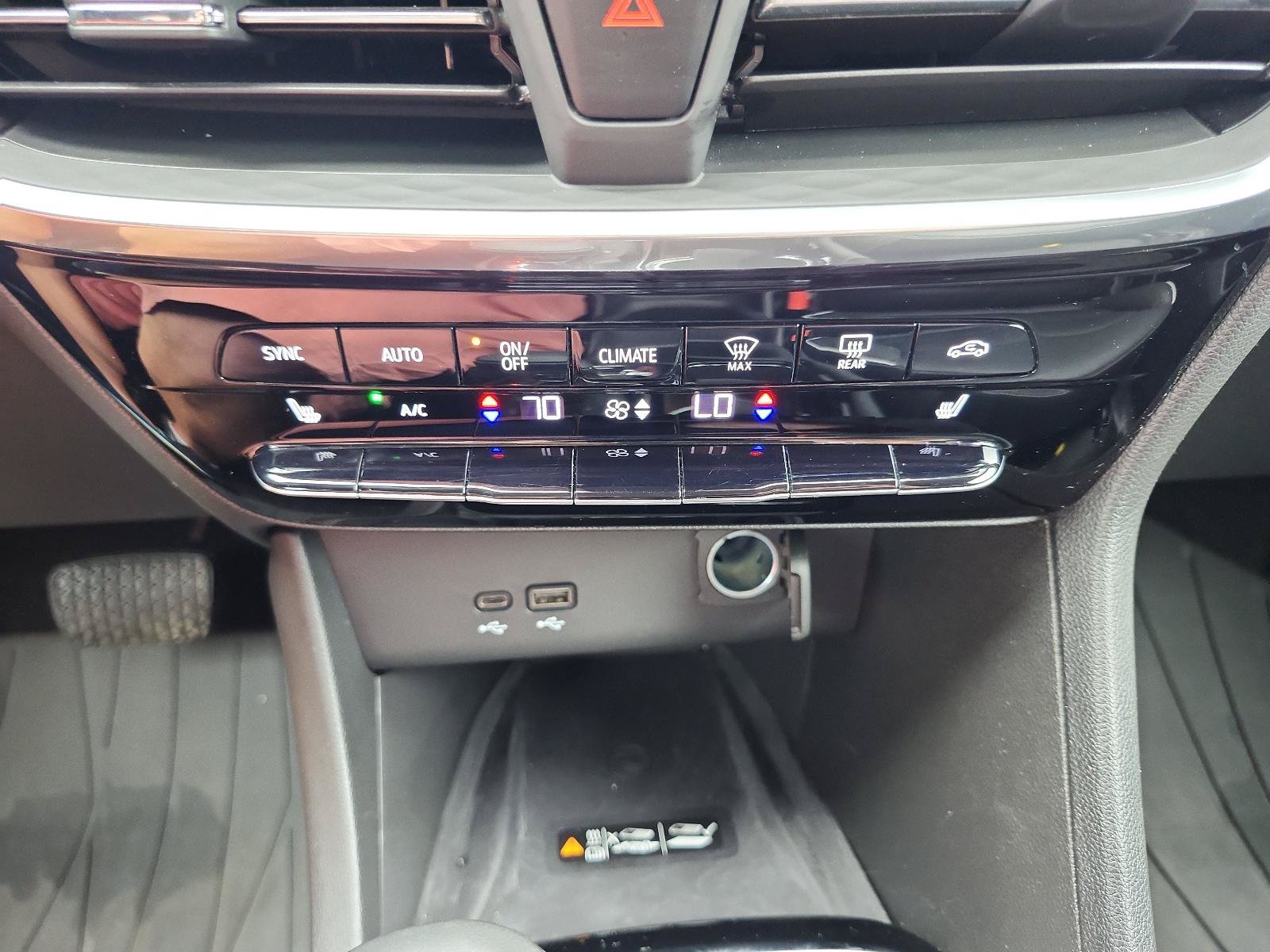 Certified 2024 Buick Encore GX Avenir w/ Avenir Technology Package AWD/4WD image 19