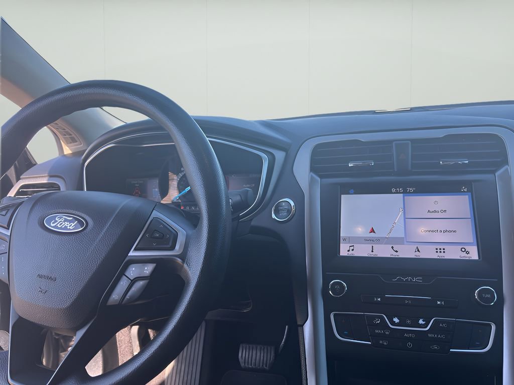 Used 2019 Ford Fusion SE FWD image 24