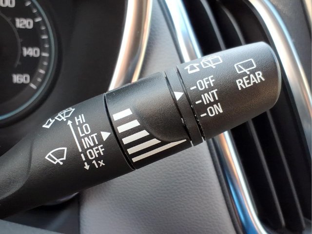Used 2024 Chevrolet Equinox LS w/ LS Convenience Package FWD image 29