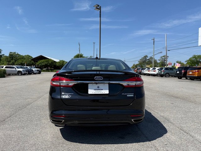 Used 2017 Ford Fusion Platinum FWD image 3