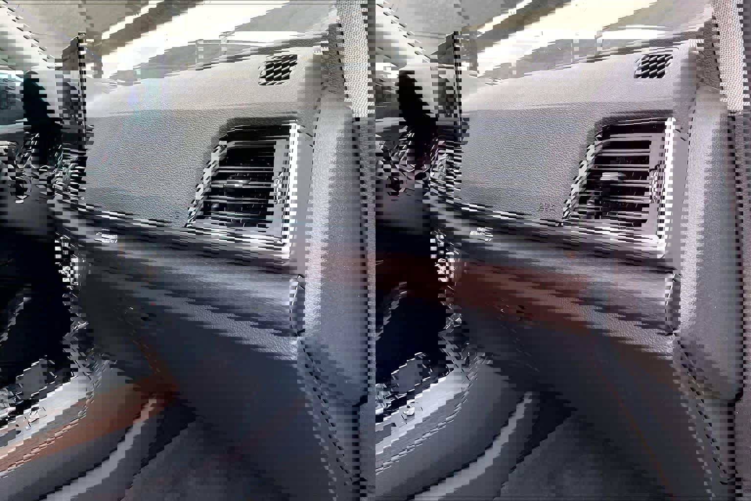 Used 2025 Audi Q5 2.0T Premium image 16