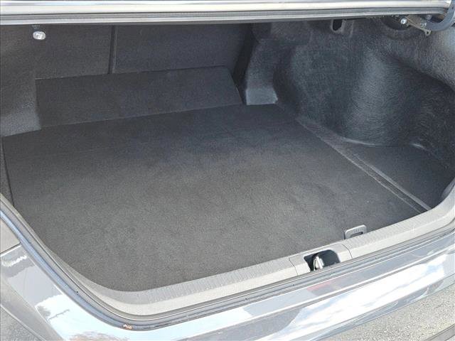 Used 2025 Toyota Camry SE image 6