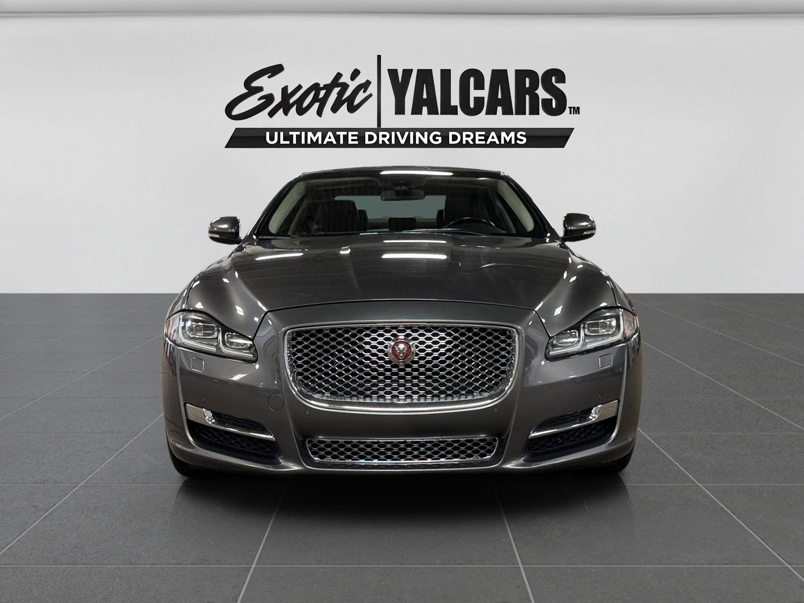 Used 2017 Jaguar XJ L Portfolio AWD/4WD image 8