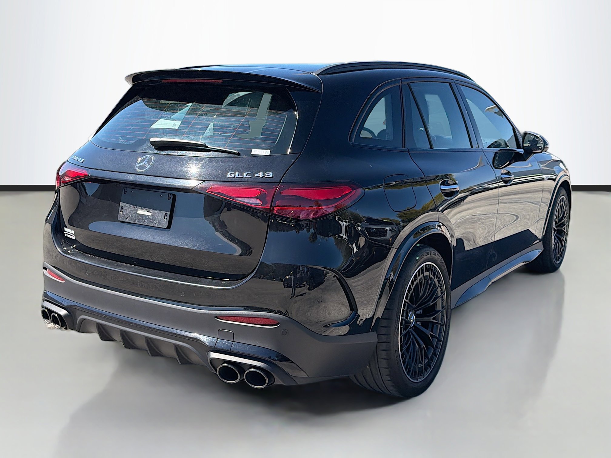 Used 2025 Mercedes-Benz GLC 43 AMG 4MATIC image 3