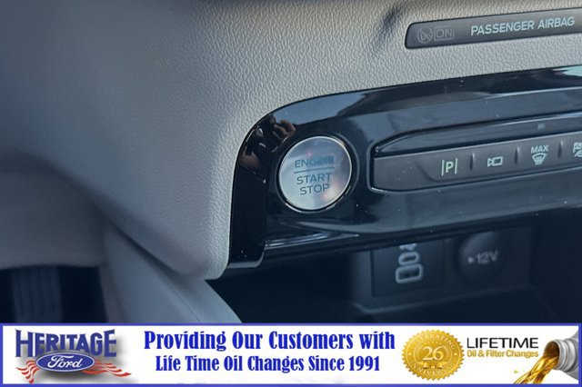 New 2024 Ford Escape SE w/ PHEV Premium Package FWD image 20