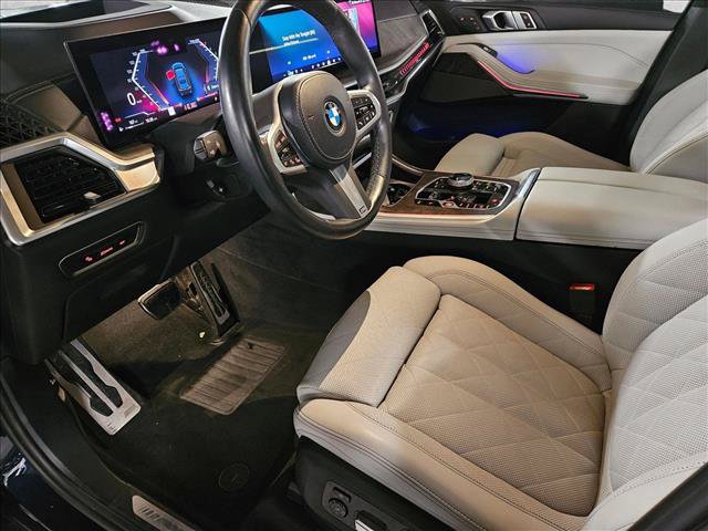 Used 2024 BMW X7 xDrive40i w/ Executive Package AWD/4WD image 9