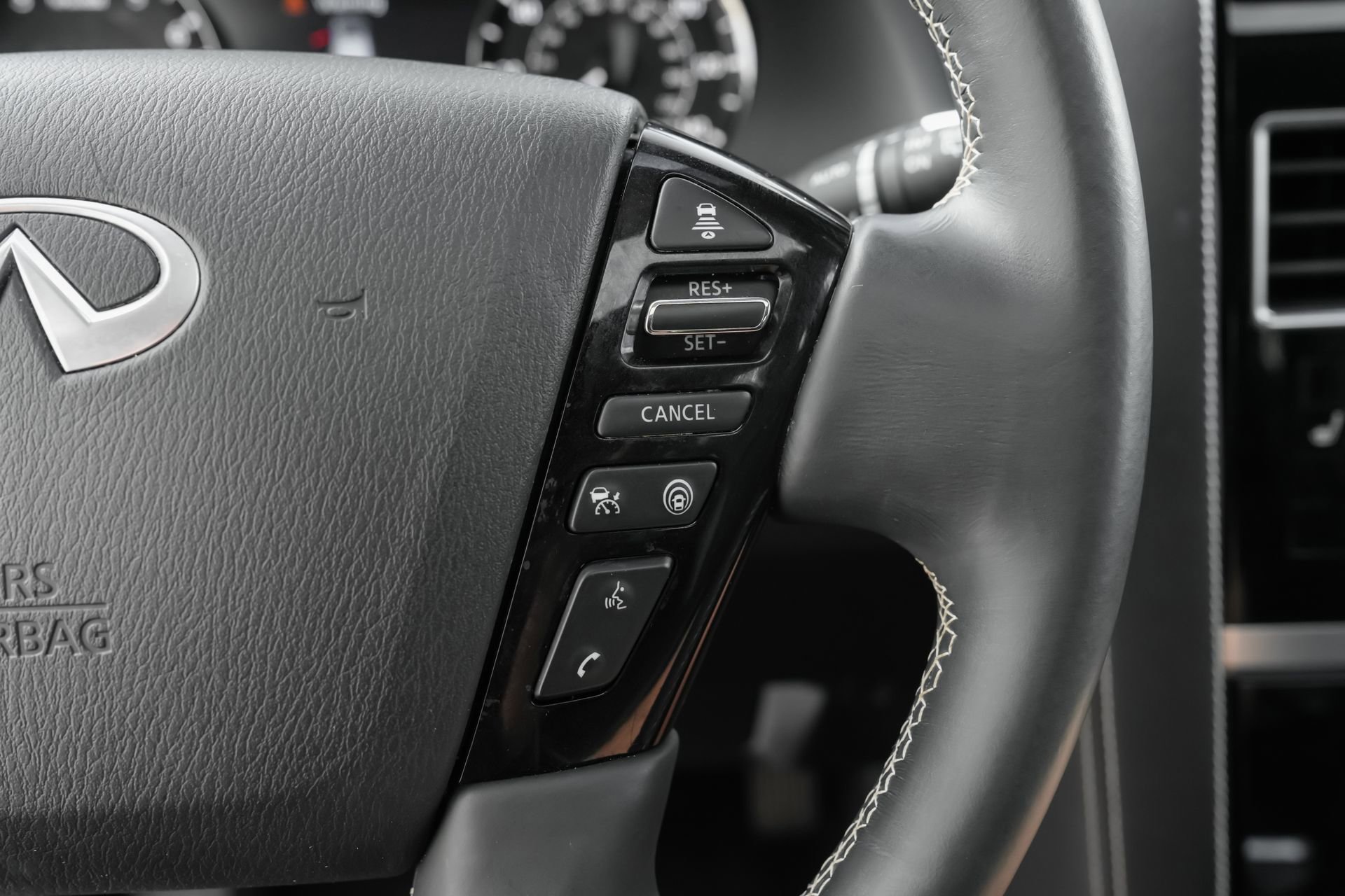 Certified 2024 INFINITI QX80 Premium Select w/ Cargo Package image 20