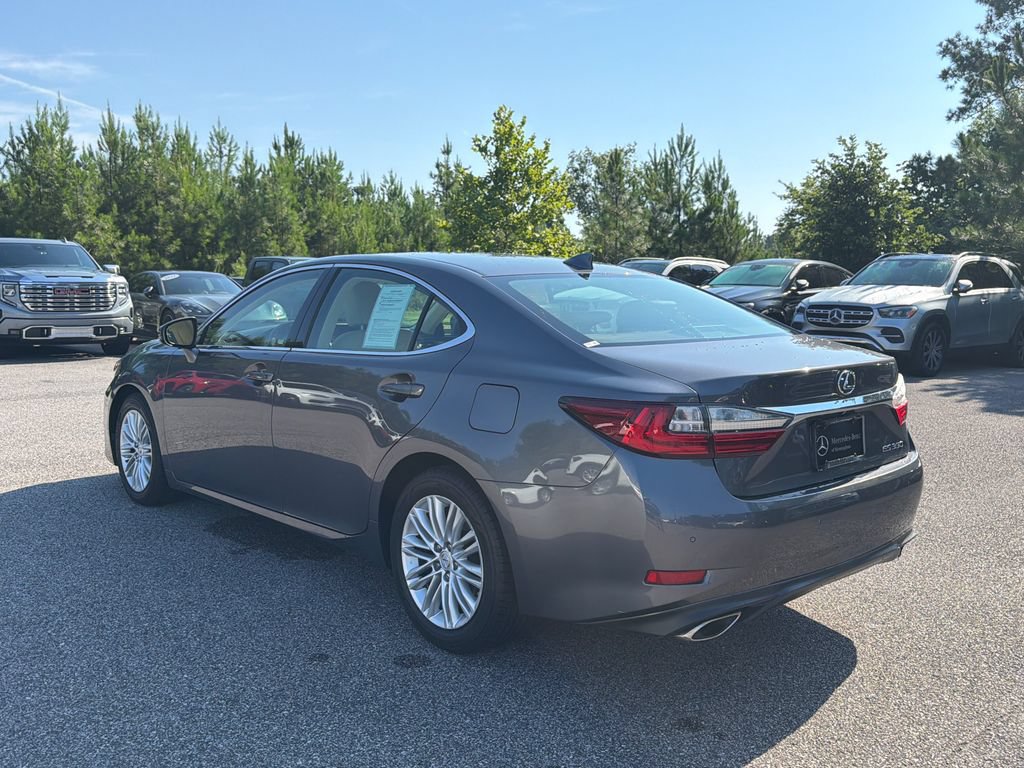 Used 2016 Lexus ES 350 w/ Premium Package w/Wood Trim FWD image 17
