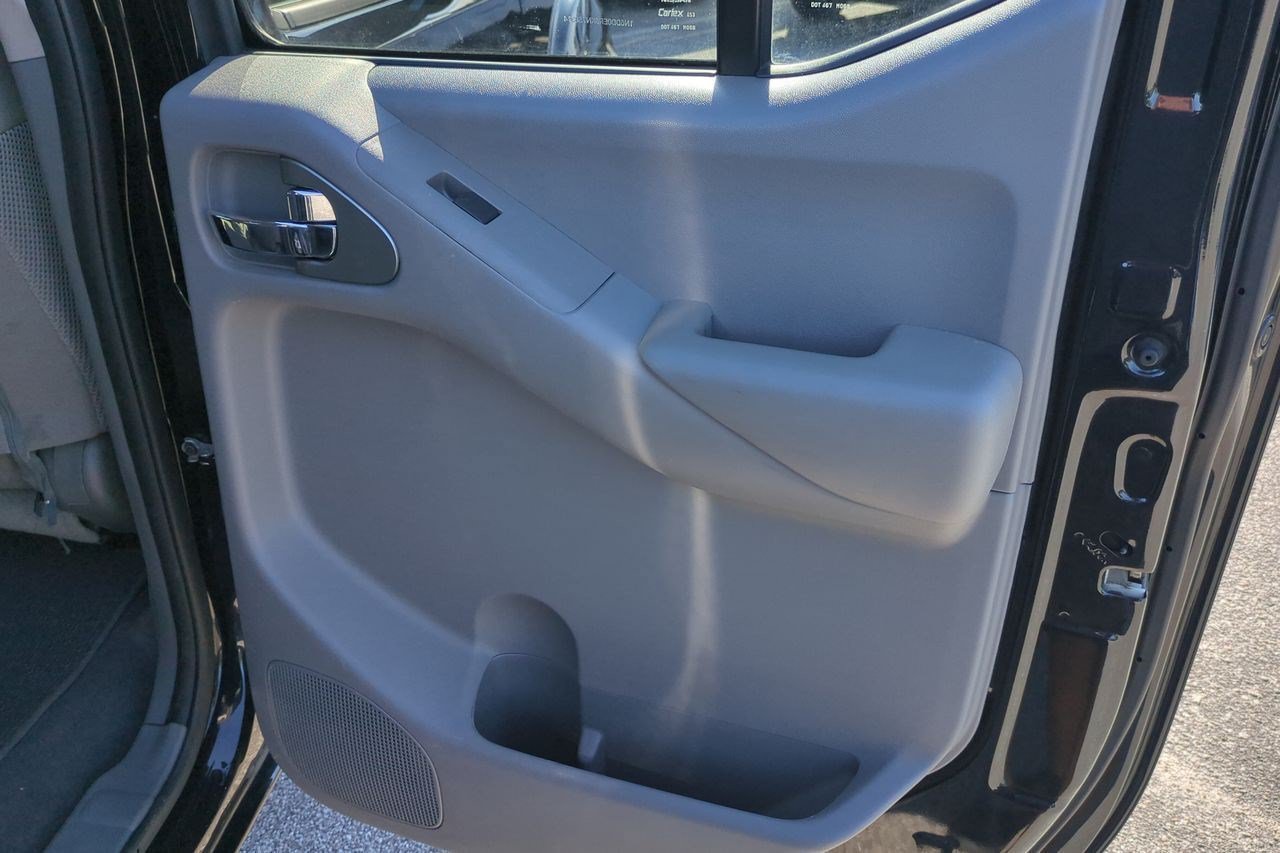 Used 2019 Nissan Frontier SV w/ Value Truck Package RWD image 33