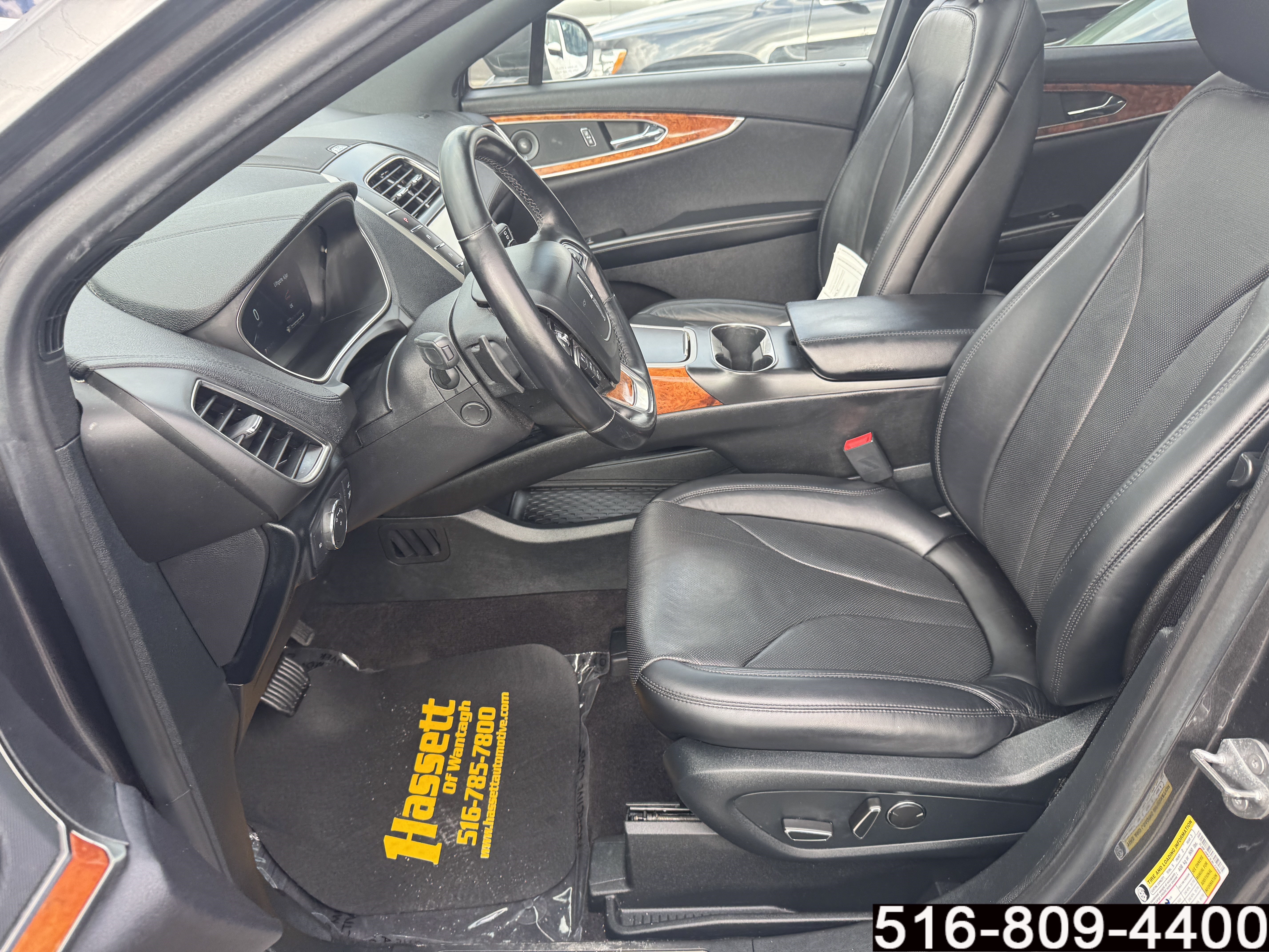 Used 2020 Lincoln Nautilus Reserve AWD/4WD image 26