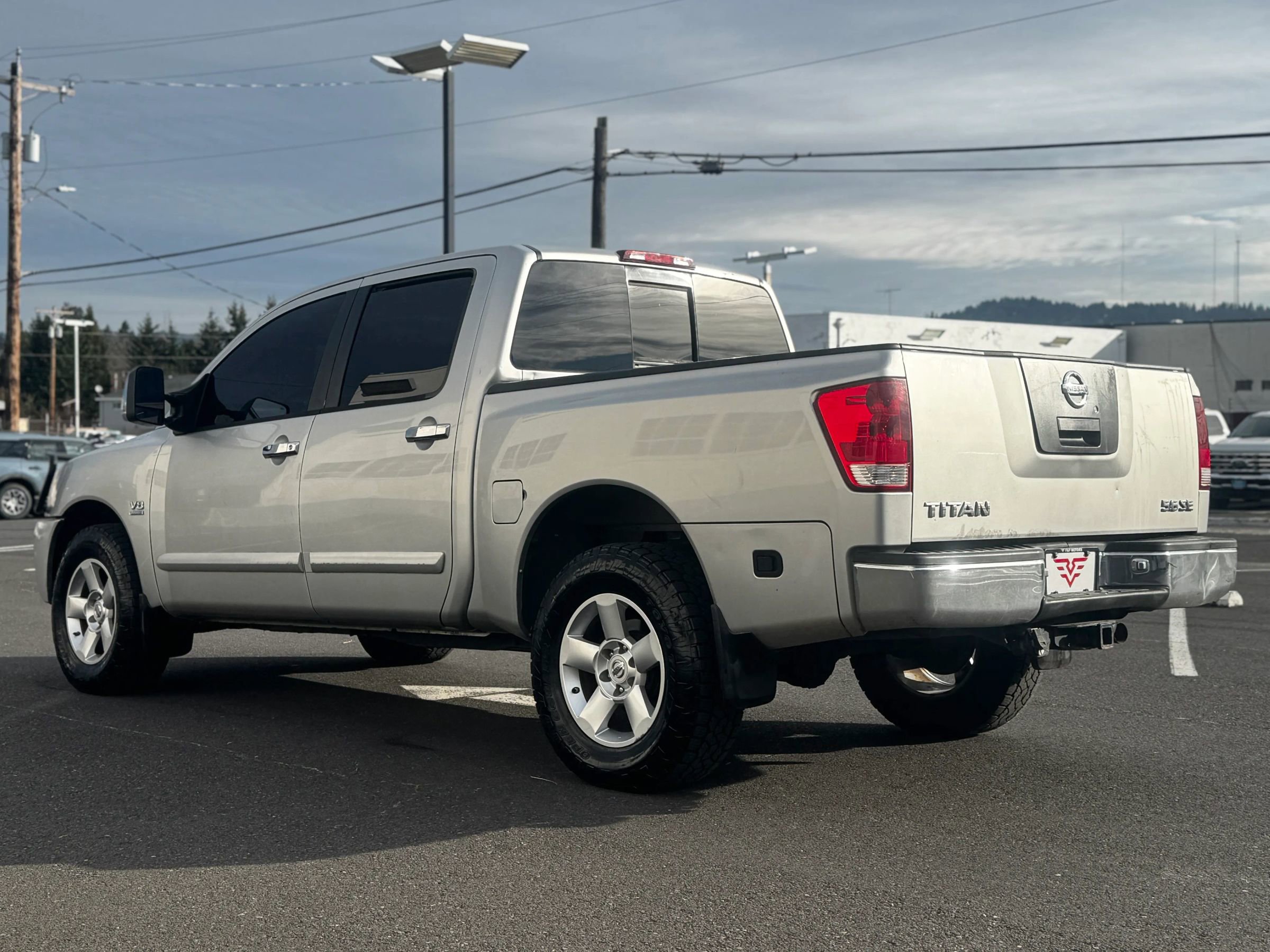 Used 2004 Nissan Titan SE w/ (Bed) Utility Bed Pkg image 6