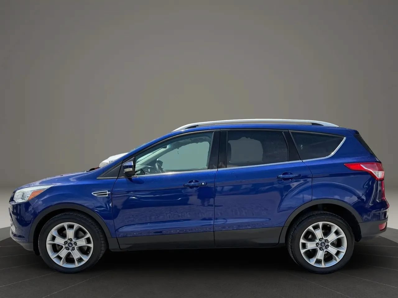 Used 2016 Ford Escape Titanium FWD image 7