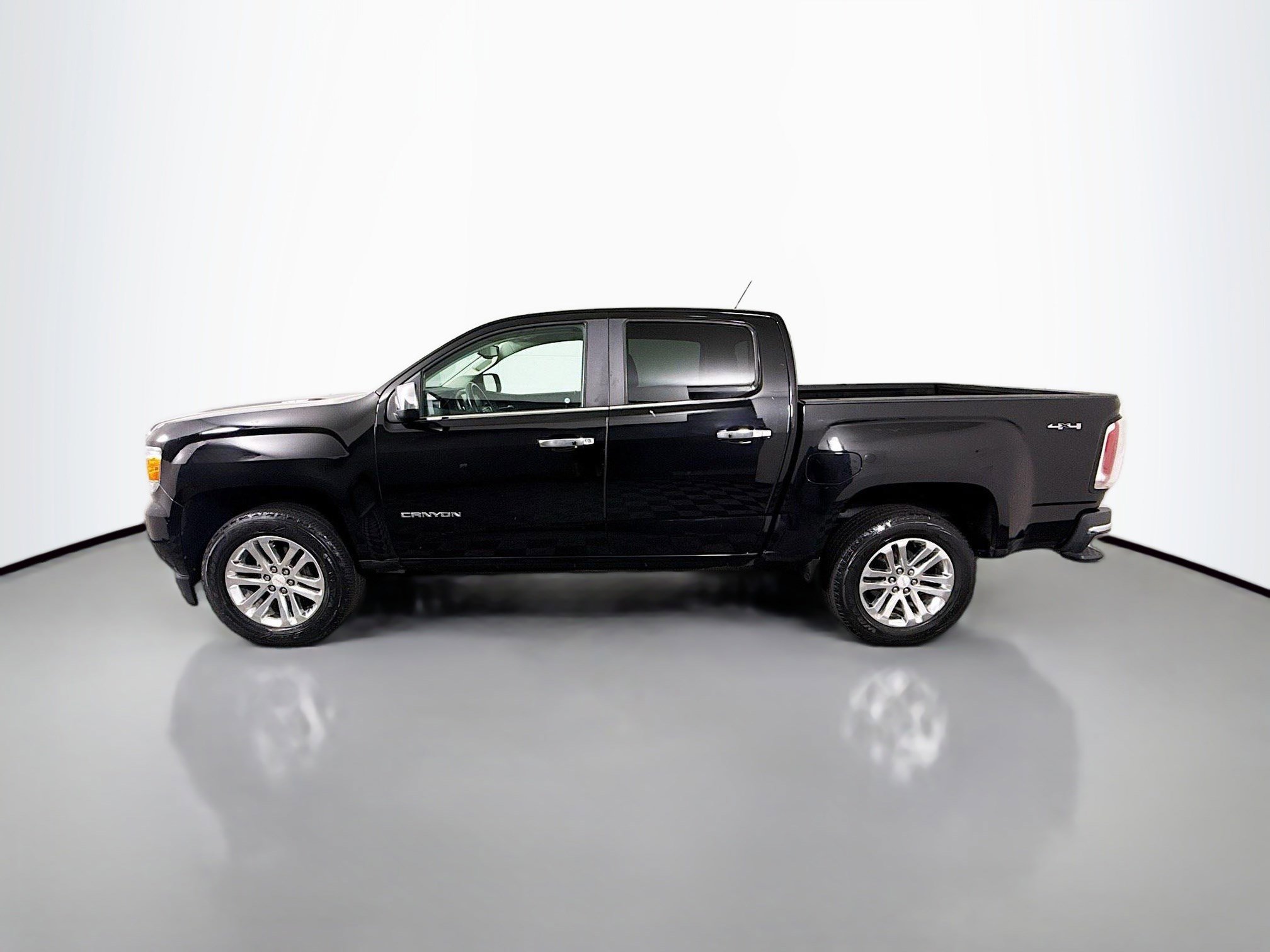 Used 2016 GMC Canyon SLT w/ Driver Alert Package image 6
