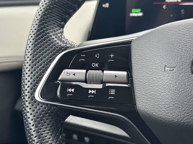 Used 2024 Nissan Ariya AWD image 22