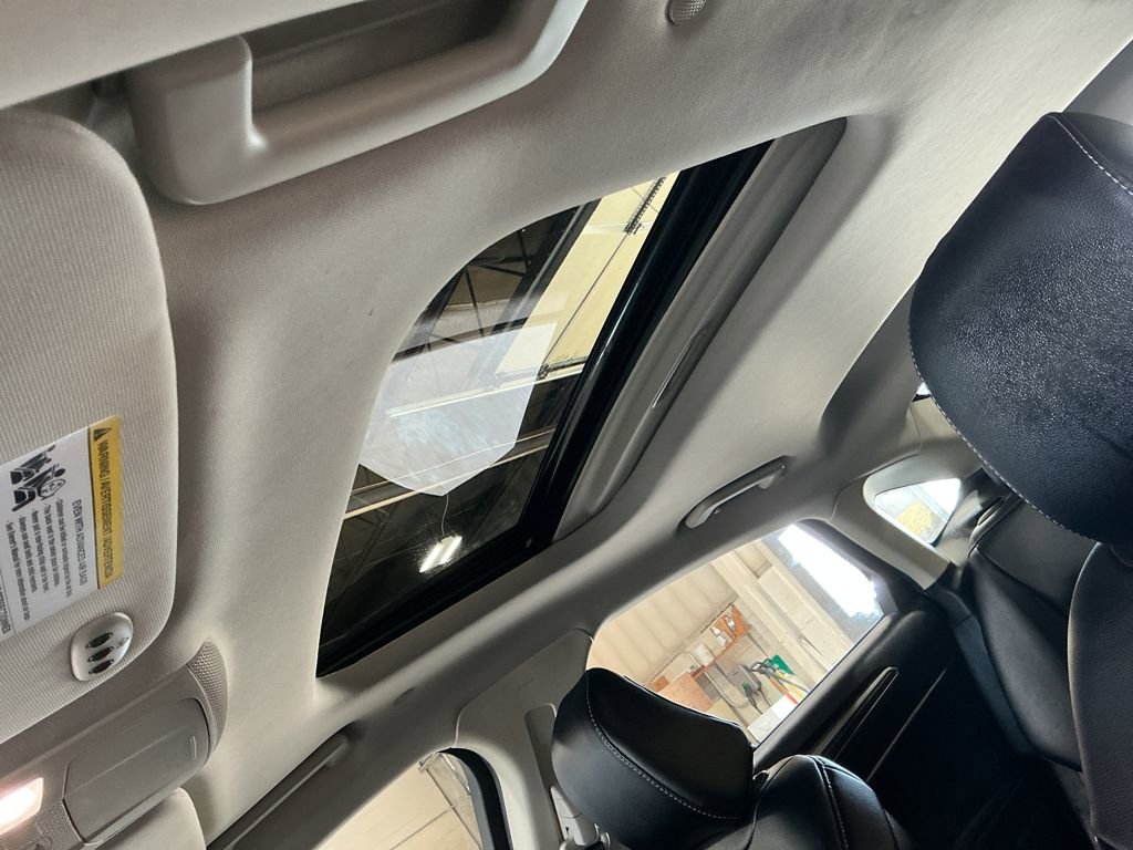 Used 2020 Ford Fusion SEL image 22